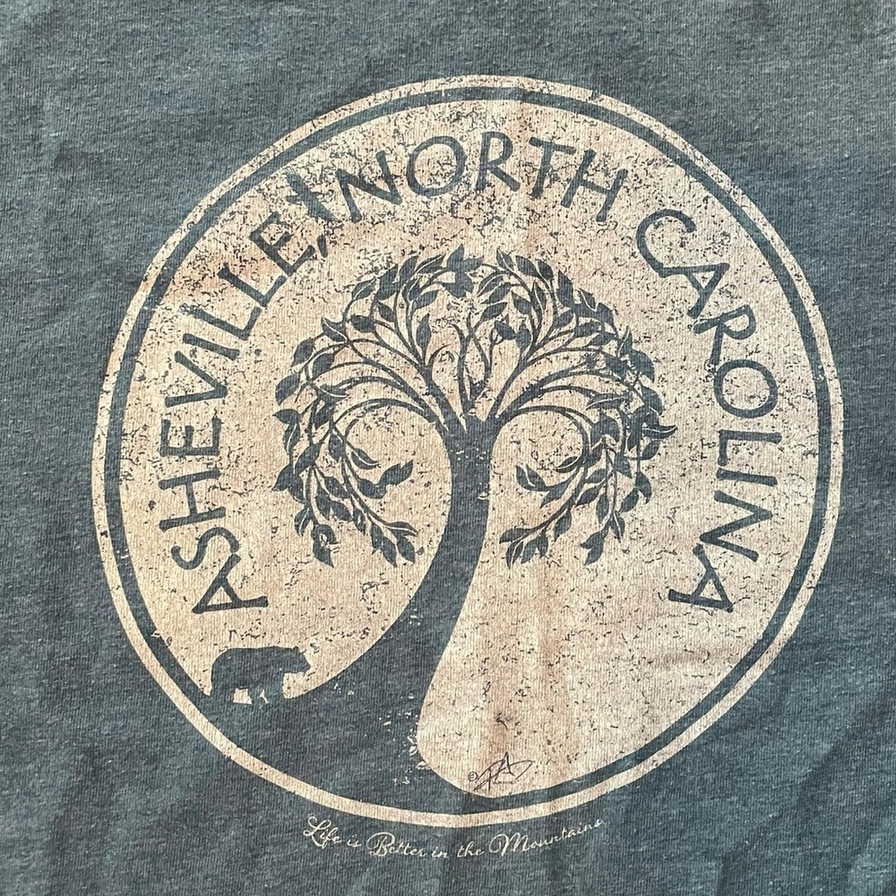 Canvas Asheville North Carolina Outdoor Bear Tree Mountain Novelty Graphic Tee - Picture 2 of 5